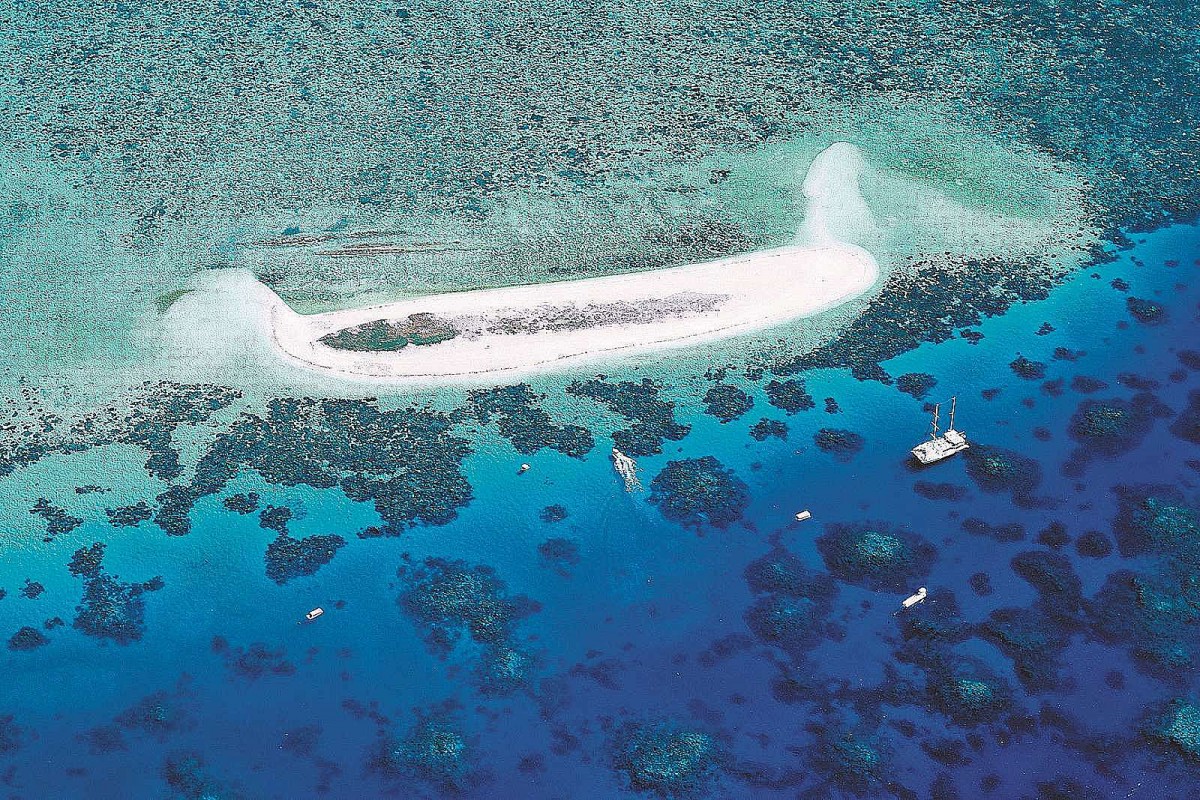 Michaelmas Cay Day Cruise